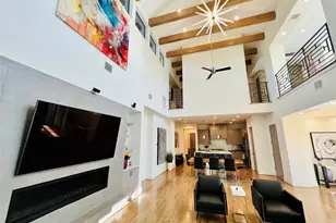 922 T C Jester Blvd, Houston, TX 77008 - Photo 11