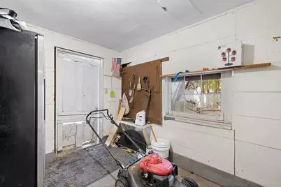 641 N Franklin Street, La Grange, TX 78945 - Photo 13