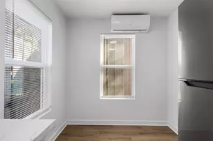 3614 Billingsley St, Houston, TX 77009 - Photo 9