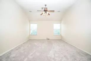 3015 Darby Brook Dr, Fresno, TX 77545 - Photo 11