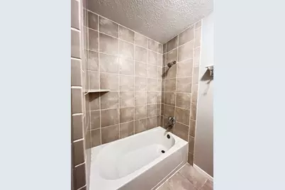 16450 Hibiscus Lane, Friendswood, TX 77546 - Photo 17