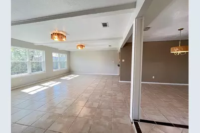 16450 Hibiscus Lane, Friendswood, TX 77546 - Photo 5