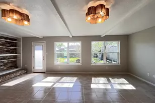 16450 Hibiscus Ln, Friendswood, TX 77546 - Photo 3