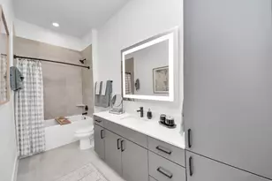 15635 Memorial Dr, Houston, TX 77079 - Photo 13