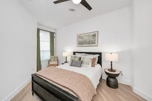 15635 Memorial Dr, Houston, TX 77079 - Photo 19