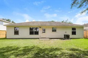 16325 Sun View Ln, Conroe, TX 77302 - Photo 15