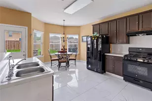 6531 Lost Pines Bend, Houston, TX 77049 - Photo 9
