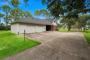 691 Co Rd 351, Alvin, TX 77511 - Photo 41