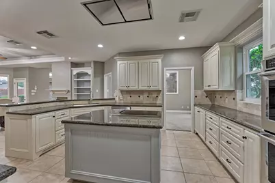 11833 Seashell Circle, Montgomery, TX 77356 - Photo 17