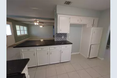 633 Mosswood Drive, Conroe, TX 77302 - Photo 9