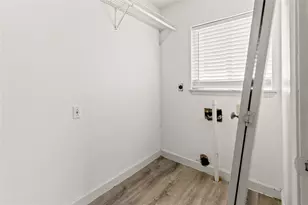 910 Monument Dr, Surfside Beach, TX 77541 - Photo 23