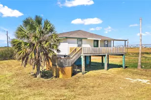 910 Monument Dr, Surfside Beach, TX 77541 - Photo 1