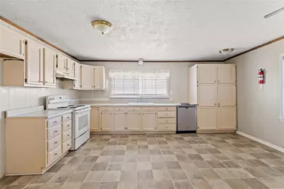 910 Monument Drive, Surfside Beach, TX 77541 - Photo 13