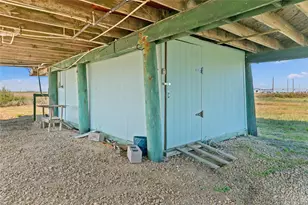 910 Monument Dr, Surfside Beach, TX 77541 - Photo 7