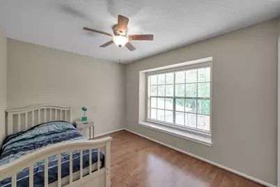 2 S Duskwood Place, The Woodlands, TX 77381 - Photo 19