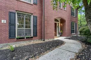 2 S Duskwood Pl, The Woodlands, TX 77381 - Photo 3