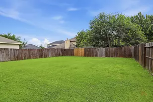 2325 Shady Tree Ln, Conroe, TX 77301 - Photo 39