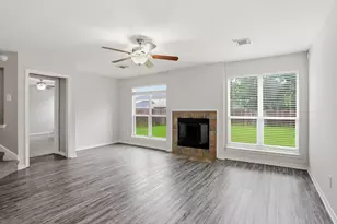 2325 Shady Tree Ln, Conroe, TX 77301 - Photo 15