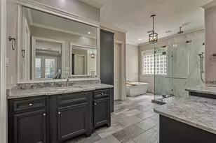 62 Silvermont Dr, The Woodlands, TX 77382 - Photo 25