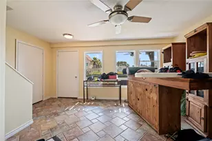 40 Lakeside Dr, Hitchcock, TX 77563 - Photo 13