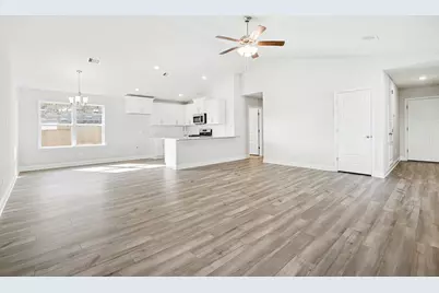 4401 West Bayou Maison Circle, Dickinson, TX 77539 - Photo 5