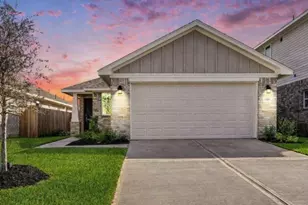 4401 W Bayou Maison Cir, Dickinson, TX 77539 - Photo 1