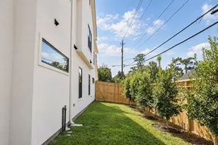 1741 Gardenia Dr, Houston, TX 77018 - Photo 35