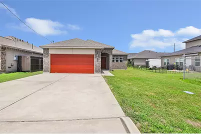 36 County Road 5102C, Cleveland, TX 77327 - Photo 1