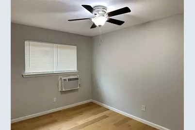 8010 Roswell Street #1, Houston, TX 77022 - Photo 9