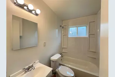 8010 Roswell Street #1, Houston, TX 77022 - Photo 11