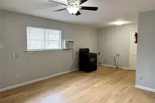 8010 Roswell St, Houston, TX 77022 - Photo 3