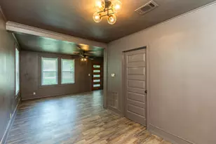 8265 McLean St, Beaumont, TX 77707 - Photo 7