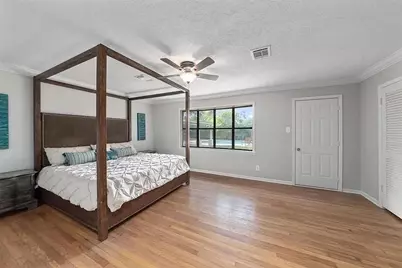 5616 Pine Street, Houston, TX 77081 - Photo 7