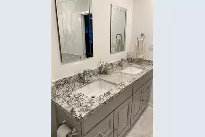5616 Pine Street, Houston, TX 77081 - Photo 9