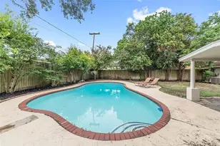 5616 Pine St, Houston, TX 77081 - Photo 3