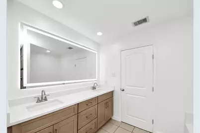 11219 Hall Terrace Court, Houston, TX 77075 - Photo 17
