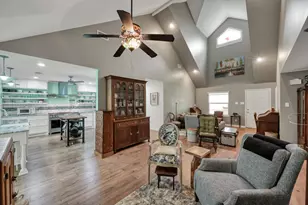 197 Sunset Lake, Huntsville, TX 77340 - Photo 11