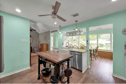 197 Sunset Lake, Huntsville, TX 77340 - Photo 15