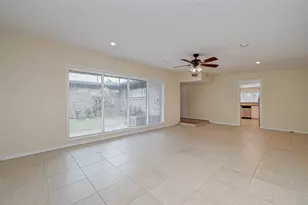 4719 Imogene St, Houston, TX 77096 - Photo 13