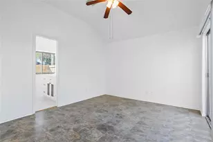 1114 Lochmoor Ln, Pearland, TX 77581 - Photo 11