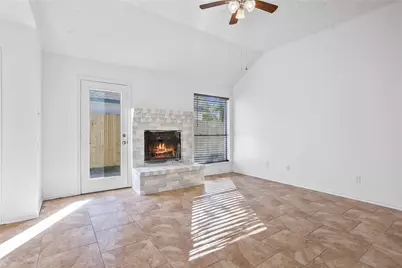 1114 Lochmoor Lane, Pearland, TX 77546 - Photo 3