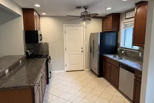 38 Campeche Cir, Galveston, TX 77554 - Photo 3
