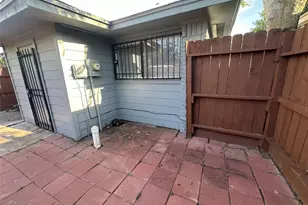 12808 Dairy Brook Dr, Houston, TX 77099 - Photo 11