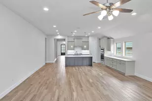 26412 N Wayland Chase, Montgomery, TX 77316 - Photo 3