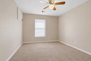 911 Belshear Ct, Houston, TX 77073 - Photo 11