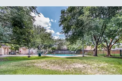 16811 Pinemoor Way, Houston, TX 77058 - Photo 17