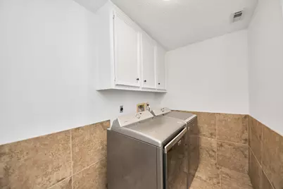 2502 Fairwind Drive, Houston, TX 77062 - Photo 21