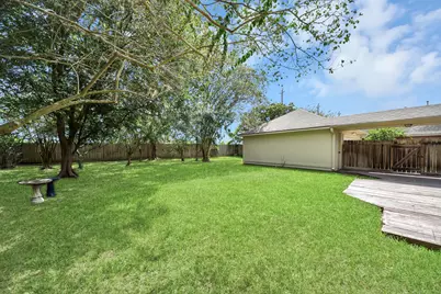 2502 Fairwind Drive, Houston, TX 77062 - Photo 39