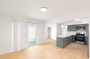 6423 Coachwood Dr, Houston, TX 77035 - Photo 9