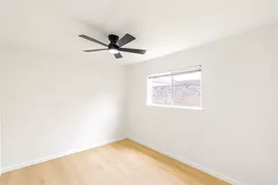 6423 Coachwood Dr, Houston, TX 77035 - Photo 25